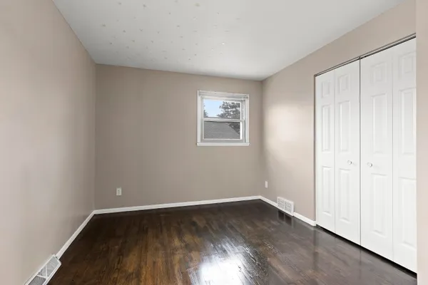 $268,000 | 1204 East Park Hills Drive, Appleton, WI 54915