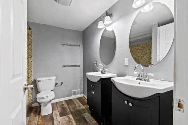 $268,000 | 1204 East Park Hills Drive, Appleton, WI 54915