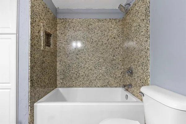 $268,000 | 1204 East Park Hills Drive, Appleton, WI 54915