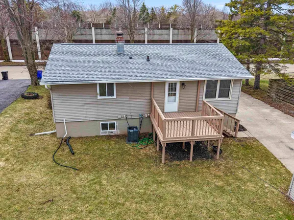 $268,000 | 1204 East Park Hills Drive, Appleton, WI 54915