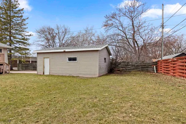 $268,000 | 1204 East Park Hills Drive, Appleton, WI 54915