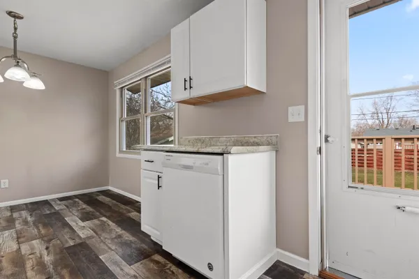 $268,000 | 1204 East Park Hills Drive, Appleton, WI 54915