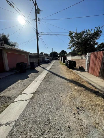 $729,000 | 218 West Gardner Street, Long Beach, CA 90805