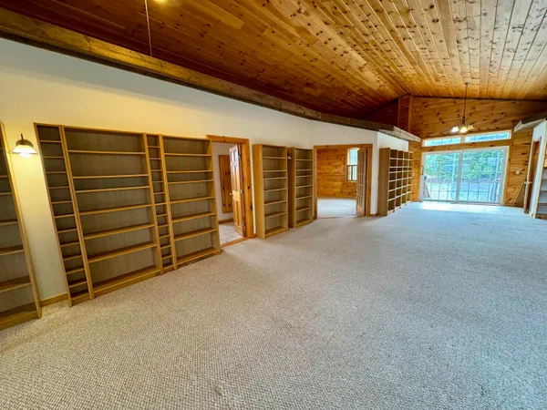$550,000 | 243 Partridge Lane, Haverhill, NH 03774