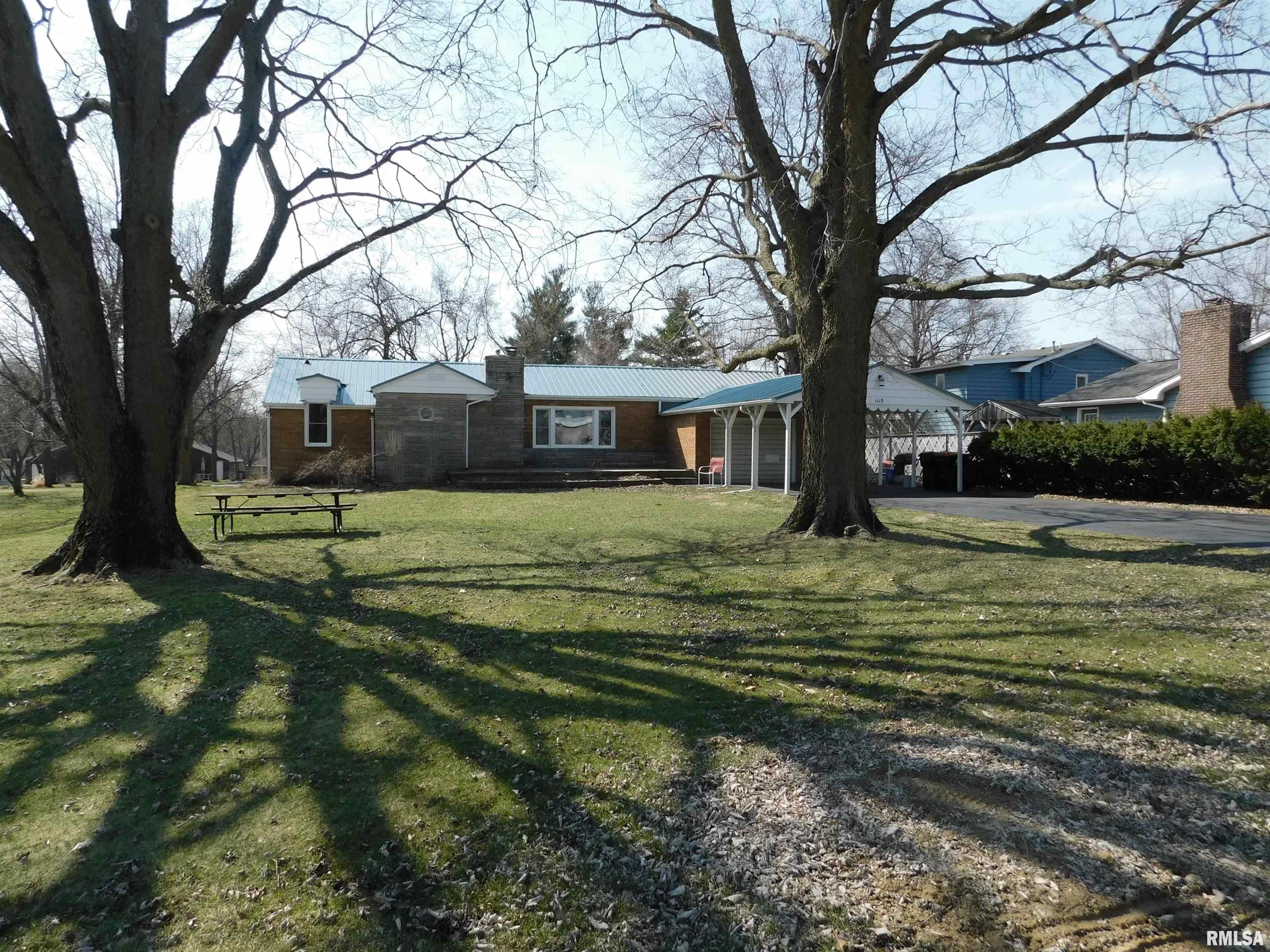1115 Kern Road Washington, IL 61571 - Photo 1 of 32 Gallery Image 1