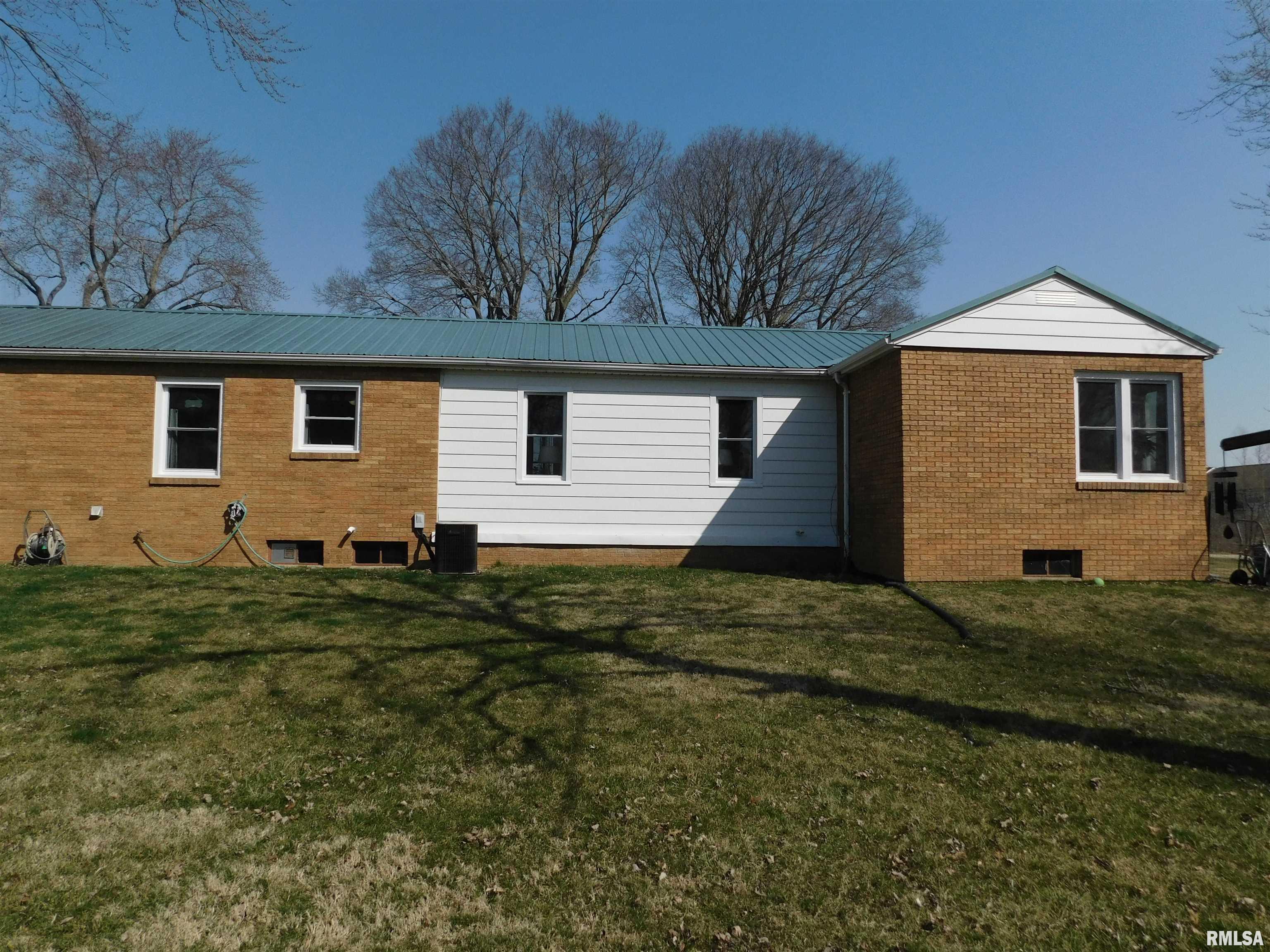 1115 Kern Road Washington, IL 61571 - Photo 26 of 32 Gallery Image 26