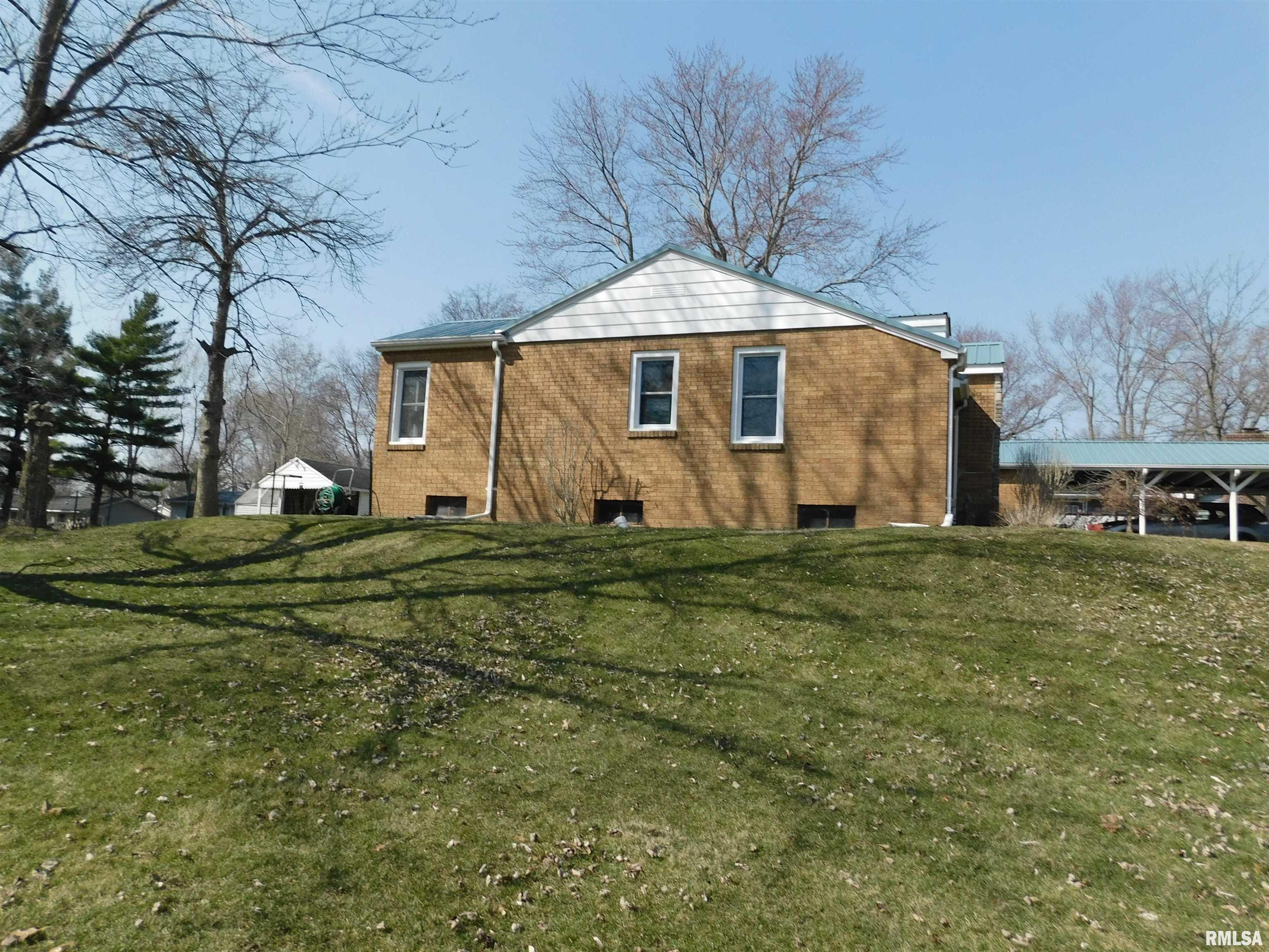 1115 Kern Road Washington, IL 61571 - Photo 27 of 32 Gallery Image 27