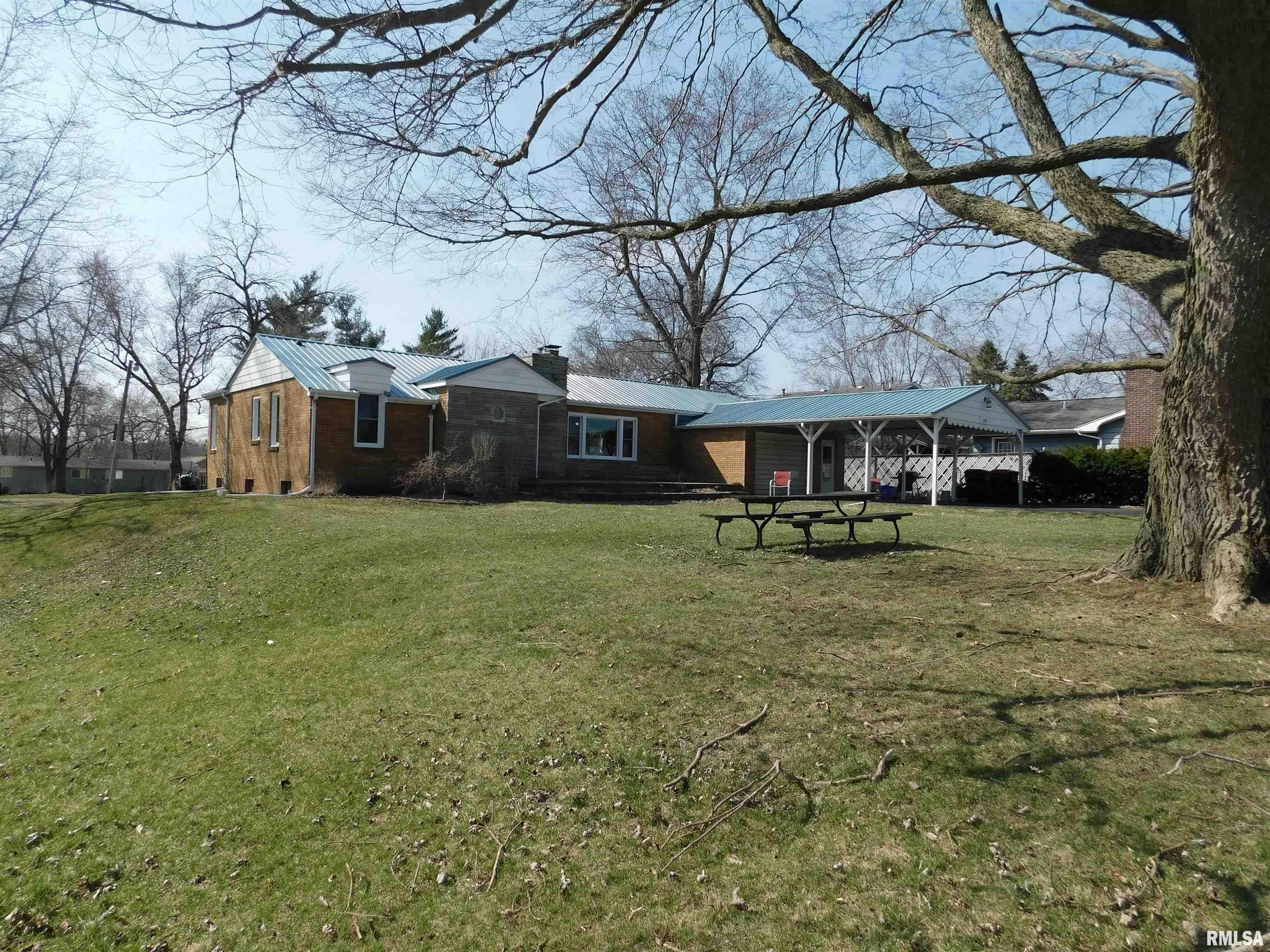 1115 Kern Road Washington, IL 61571 - Photo 31 of 32 Gallery Image 31