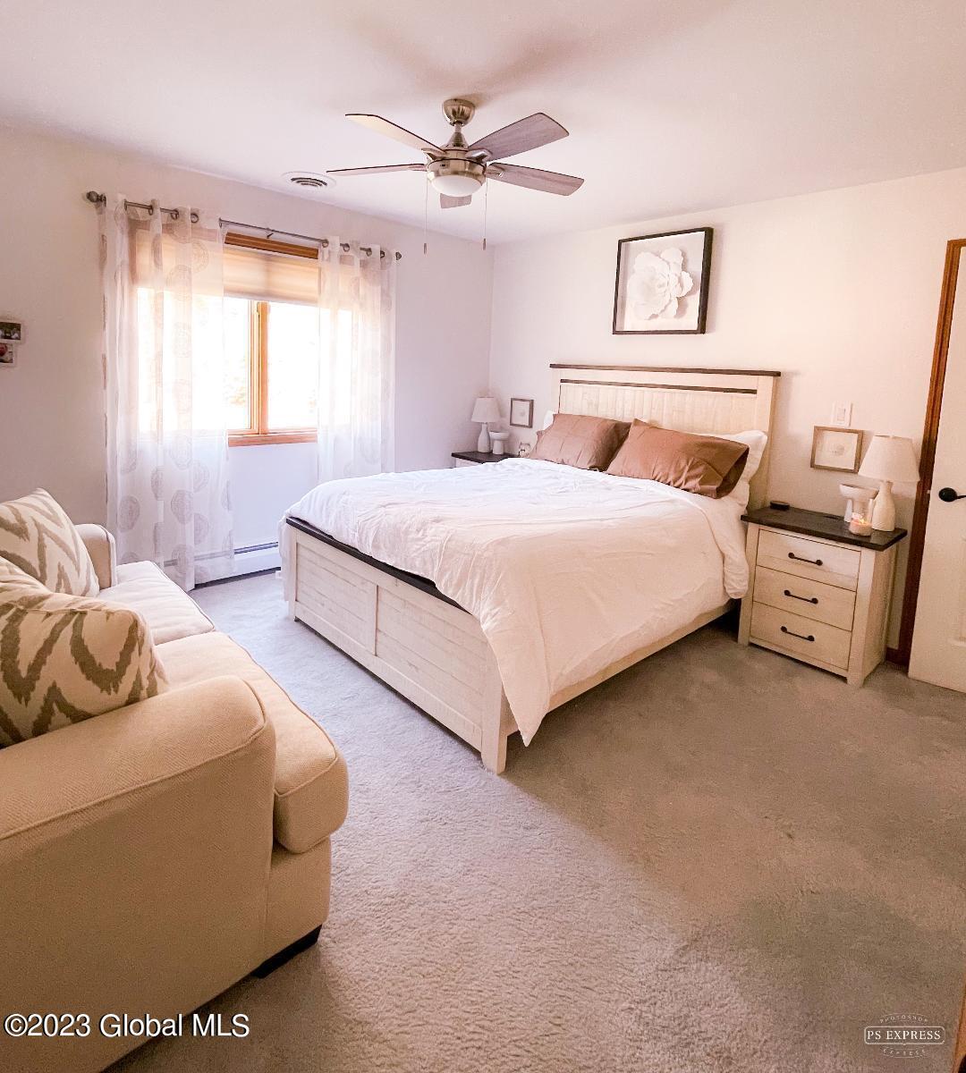 235 South Westcott Road Schenectady, NY 12306 - Photo 16 of 18 235 guest room