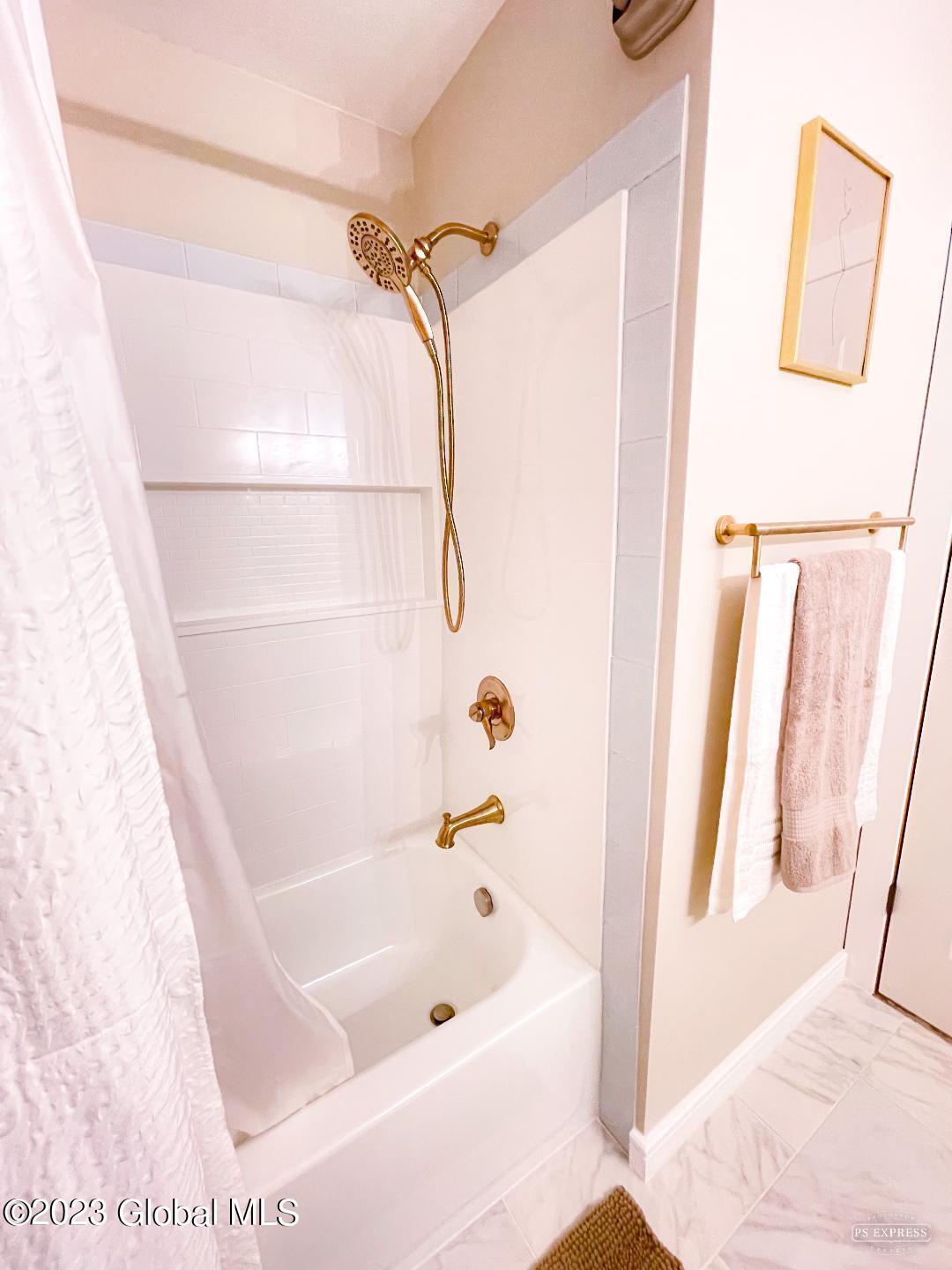 235 South Westcott Road Schenectady, NY 12306 - Photo 18 of 18 235 guest shower