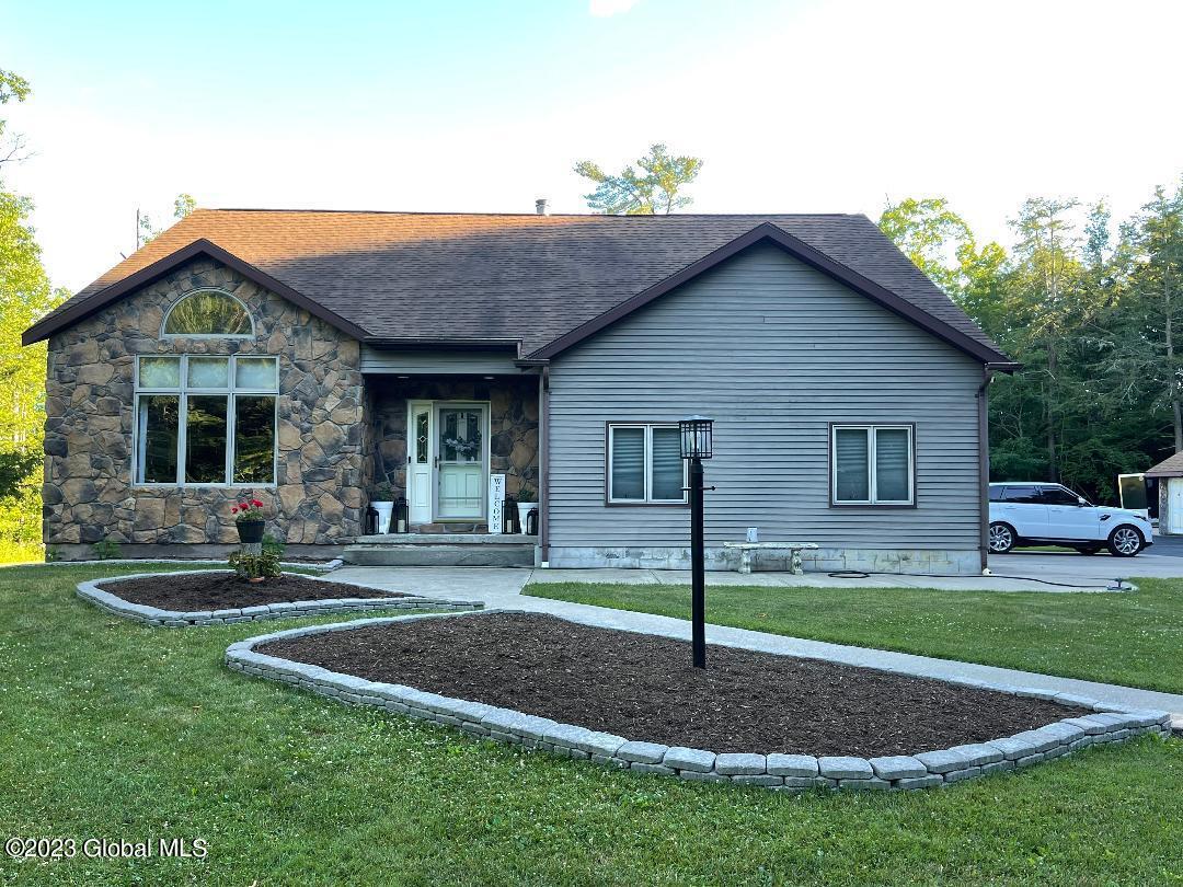 235 South Westcott Road Schenectady, NY 12306 - Photo 2 of 18 235 westcott front2