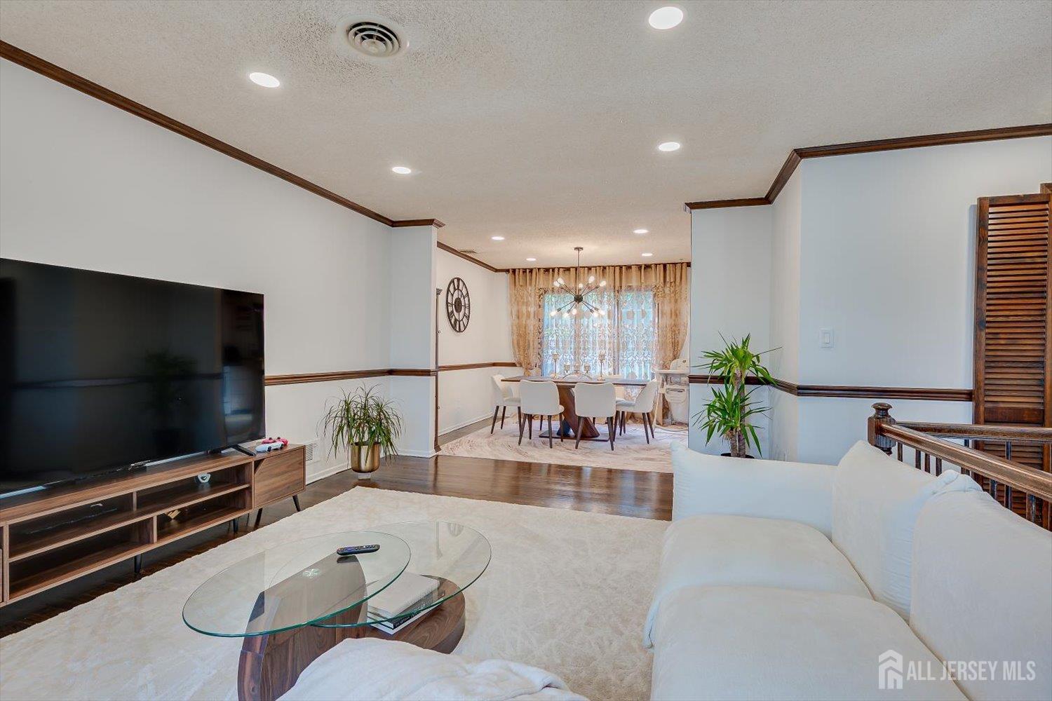 40 Winding Road Iselin, NJ 08830 - Photo 22 of 34