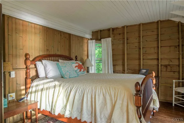 $5,500 | 3177 East Lake Road, Skaneateles, NY 13152