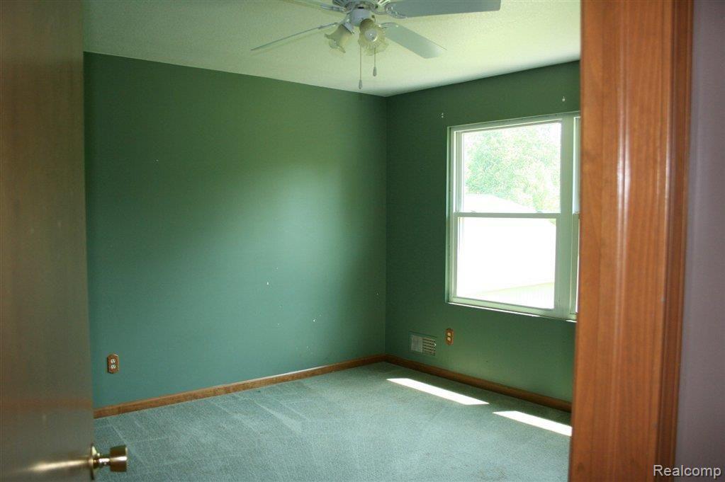 211 Nieman Road Monroe, MI 48161 - Photo 13 of 15 IMG_4218.JPG