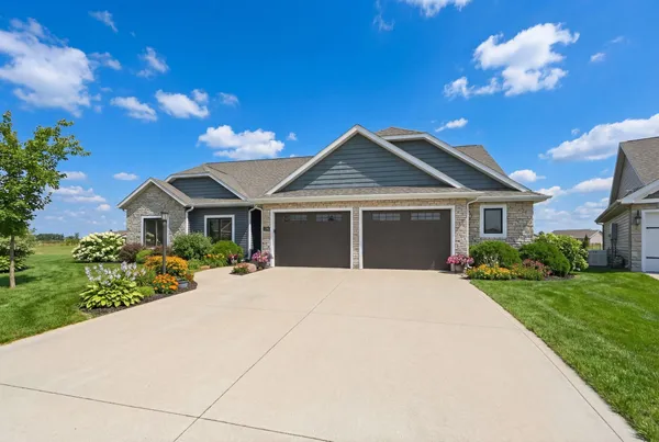 $399,900 | 13498 Martingale Cove, Grabill, IN 46741