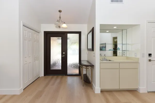 $5,900 | 1469 VÃa Privada, Jupiter, FL 33477