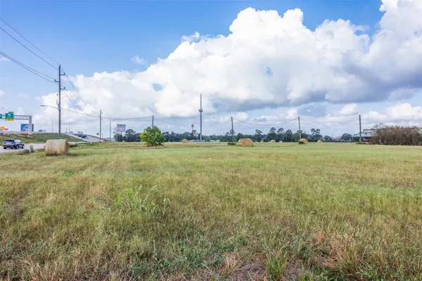 $8,000,000 | 233 Kersten Road, Sealy, TX 77474