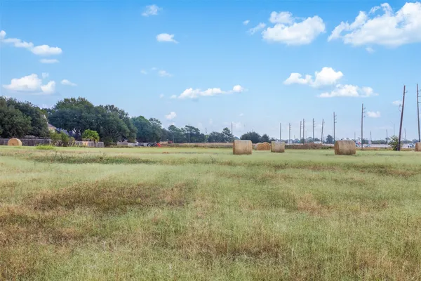 $8,000,000 | 233 Kersten Road, Sealy, TX 77474