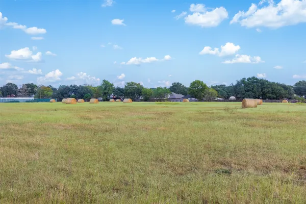 $8,000,000 | 233 Kersten Road, Sealy, TX 77474