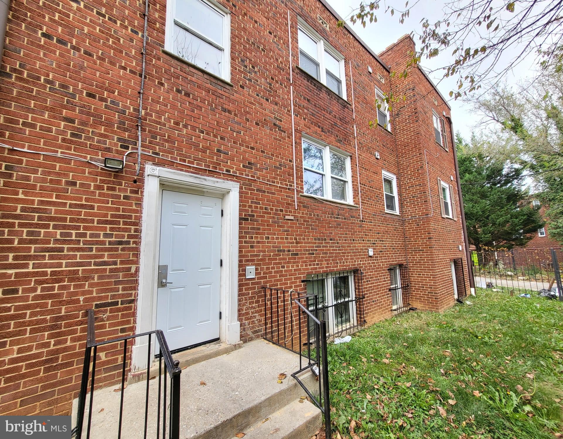 4254 6th St Southeast  