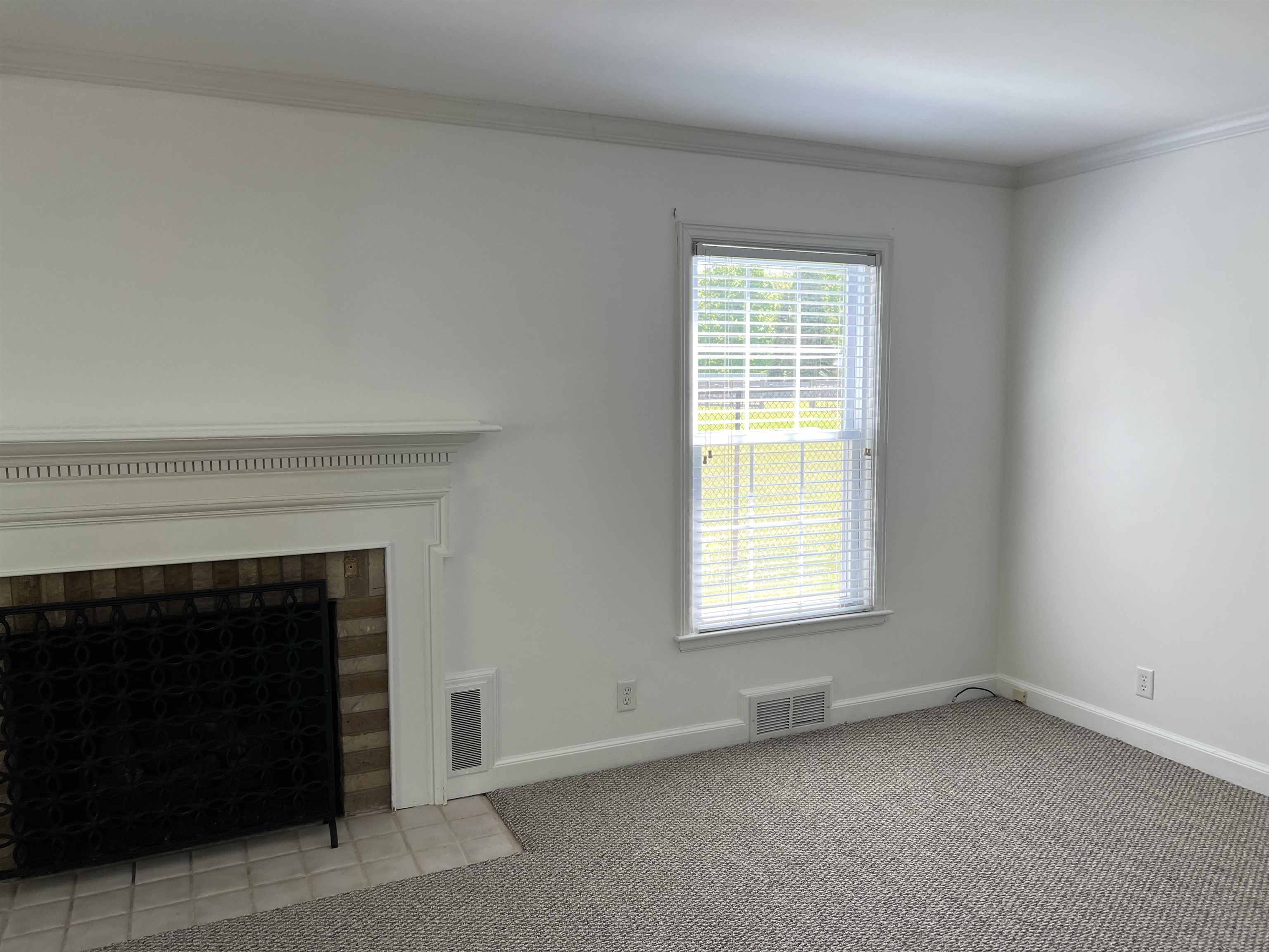 5382 Guilford Road Rockford, IL 61107 - Photo 11 of 66