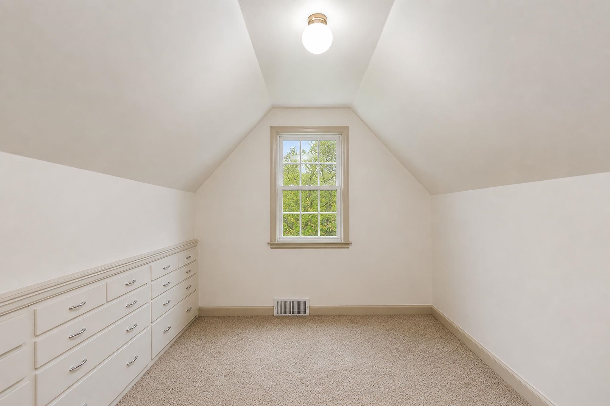 5382 Guilford Road Rockford, IL 61107 - Photo 20 of 72