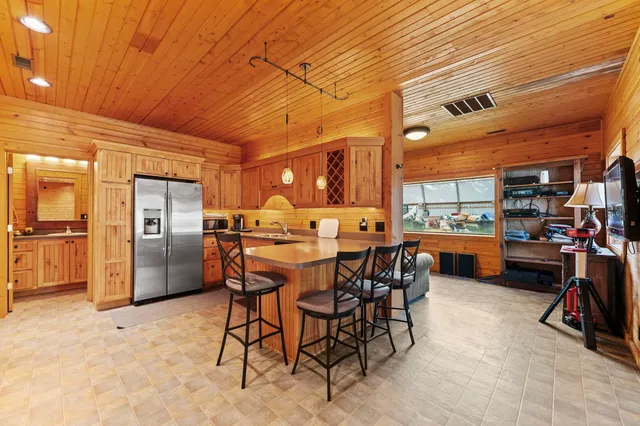 $1,125,000 | 5382 Guilford Road, Rockford, IL 61107