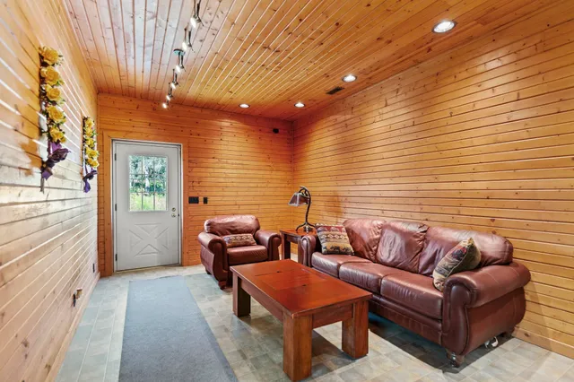 $1,125,000 | 5382 Guilford Road, Rockford, IL 61107