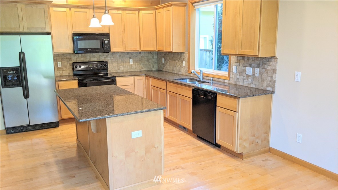 19017 Waxen Road, Unit B Bothell, WA 98012 - Photo 5 of 26