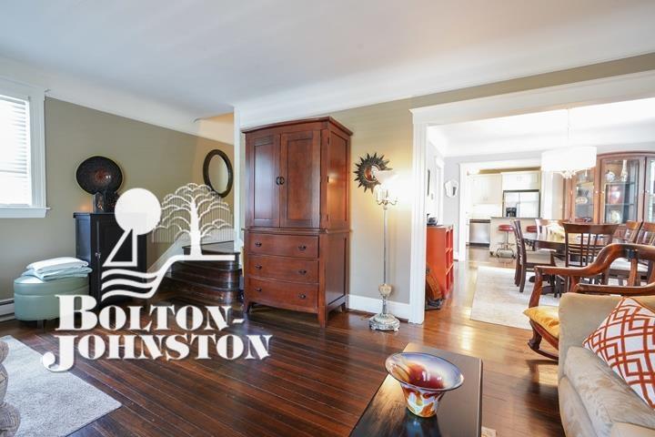 214 Moross Road Grosse Pointe, MI 48236 - Photo 9 of 35 50042588-8.JPG