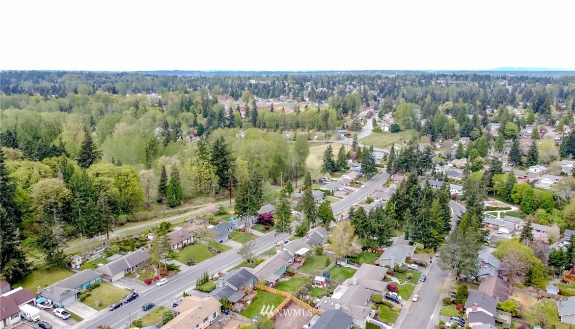 13821 Southeast 163rd Street Renton, WA 98058 - Photo 38 of 38 Gallery Image 38
