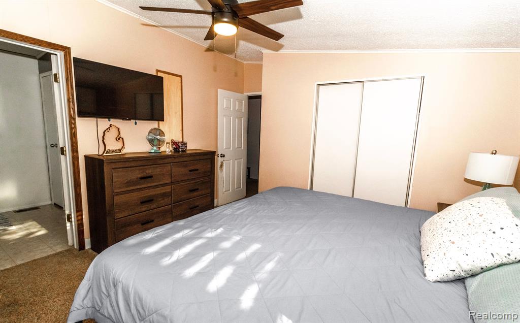 2262 Pero Lake Road Lapeer, MI 48446 - Photo 12 of 24 Gallery Image 12