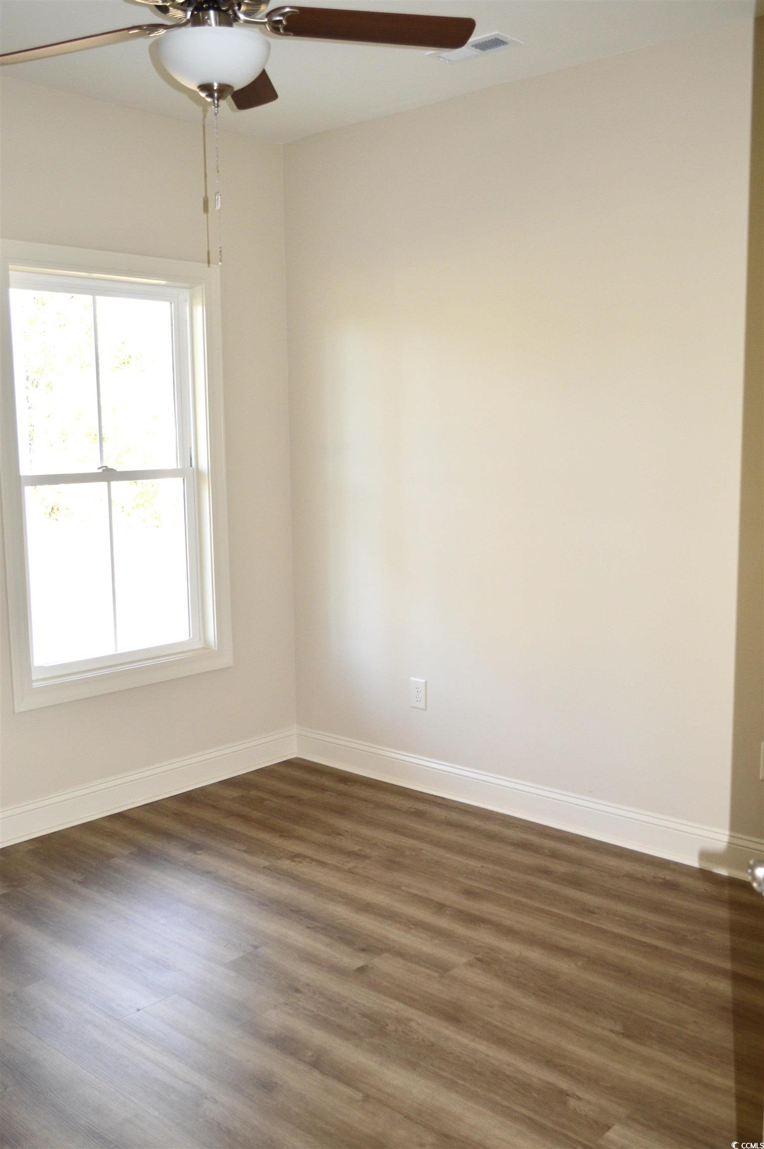 108 Hallandale Lane, Unit RIGHT Murrells Inlet, SC 29576 - Photo 21 of 35 Ground Floor bedroom