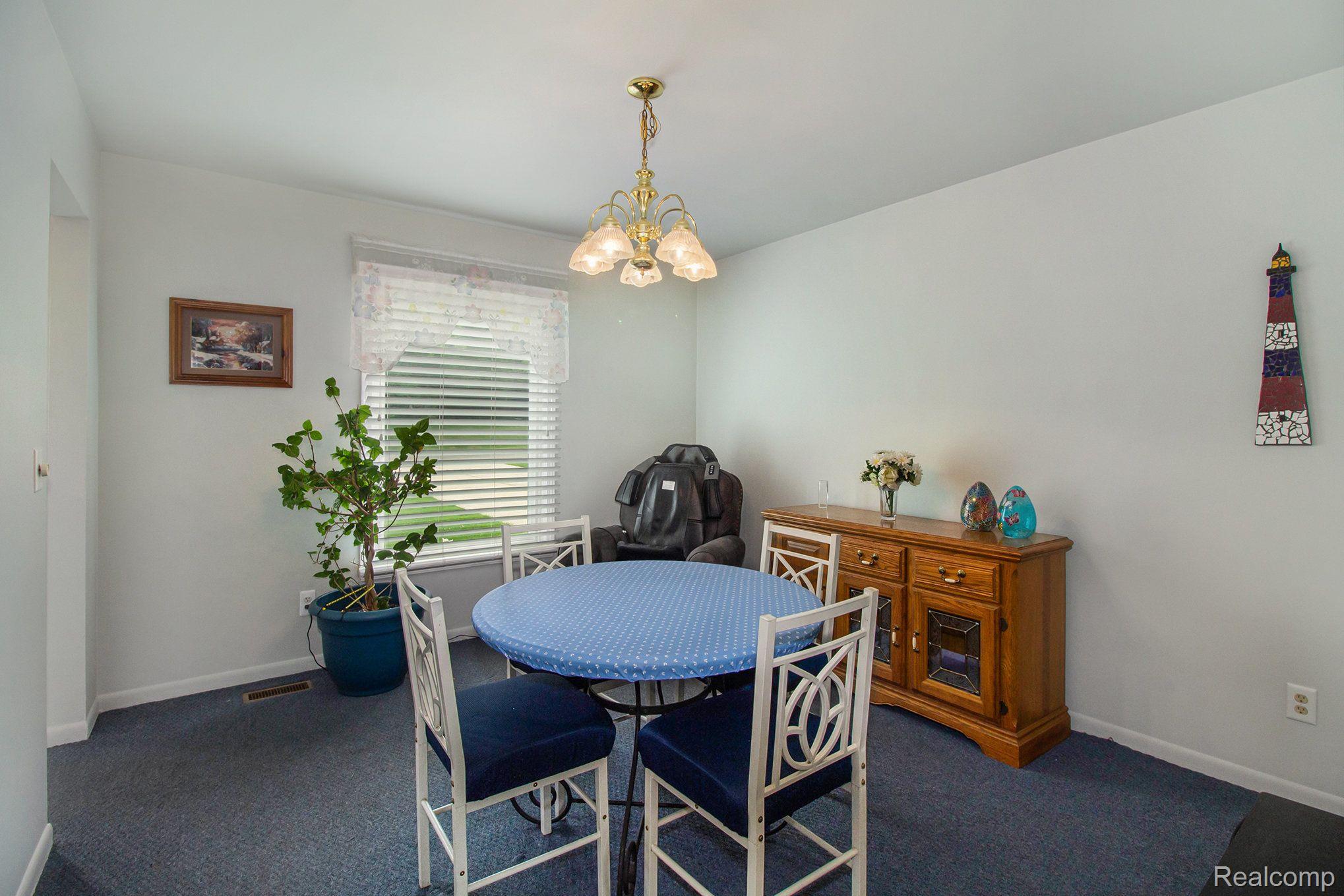 3510 Lantern View Howell, MI 48843 - Photo 7 of 25 Gallery Image 7