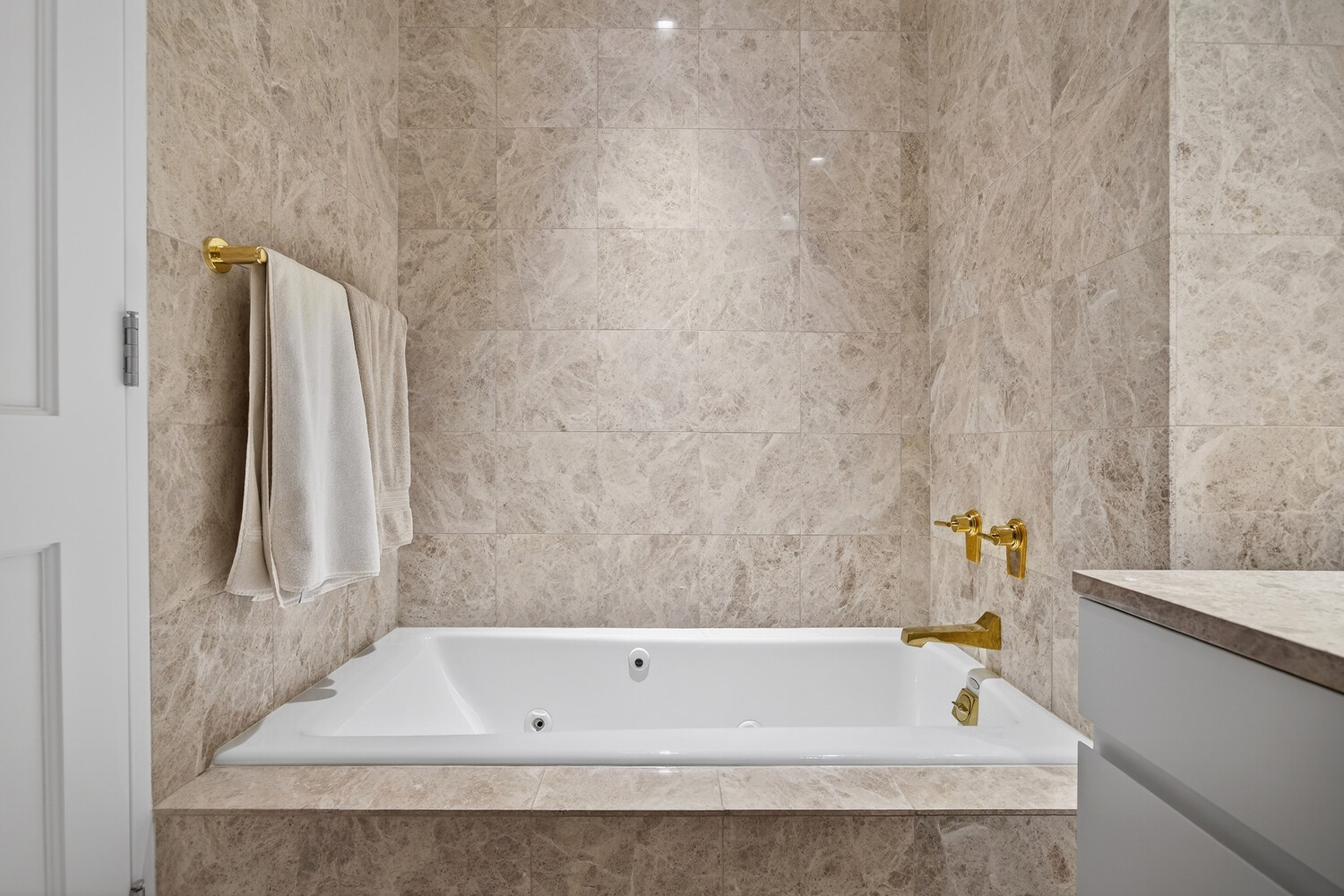 220 Riverside Boulevard, Unit 43C Manhattan, NY 10069 - Photo 12 of 18