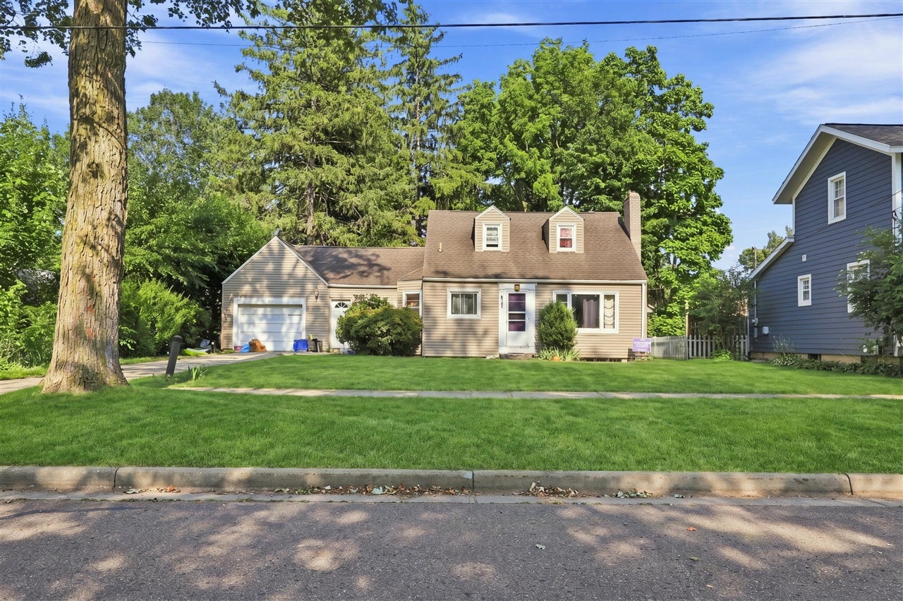 617 East Street Three Rivers, MI 49093 - Photo 1 of 26 Gallery Image 1
