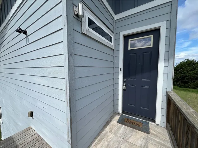 $374,650 | 805 Hallie Cove, Lockhart, TX 78644