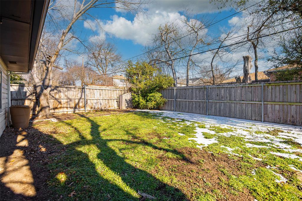 8026 Fall River Drive Dallas, TX 75228 - Photo 29 of 36