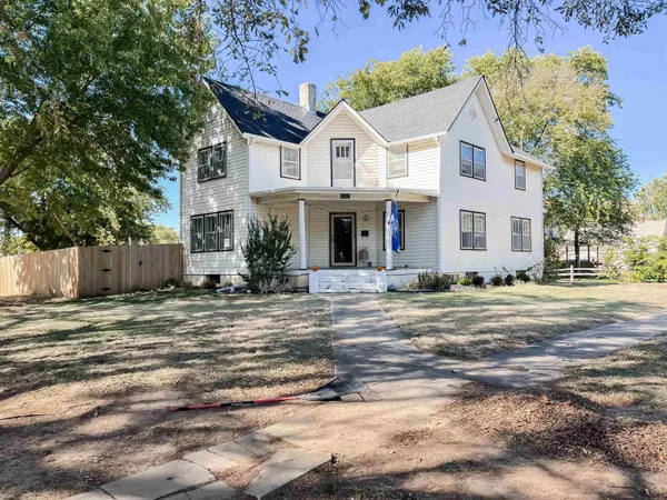 $185,000 | 702 North Anthony Avenue, Anthony, KS 67003