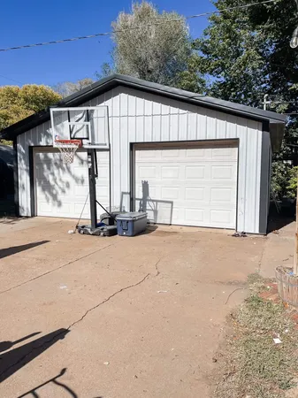 $185,000 | 702 North Anthony Avenue, Anthony, KS 67003