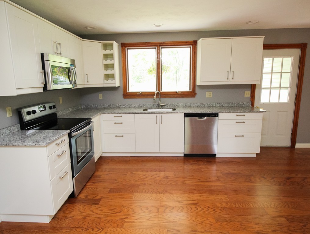 20 Rydberg Terrace Worcester, MA 01607 - Photo 8 of 30 Gallery Image 8