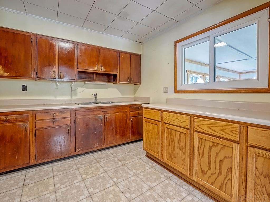 4630 South Dunlap Road Bloomington, IN 47403 - Photo 12 of 35 Gallery Image 12
