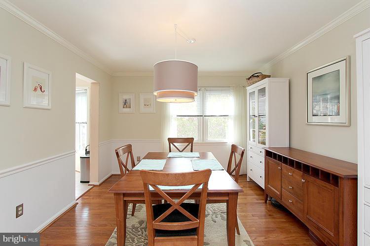 48 Pontiac Way Gaithersburg, MD 20878 - Photo 6 of 29 Dining Room
