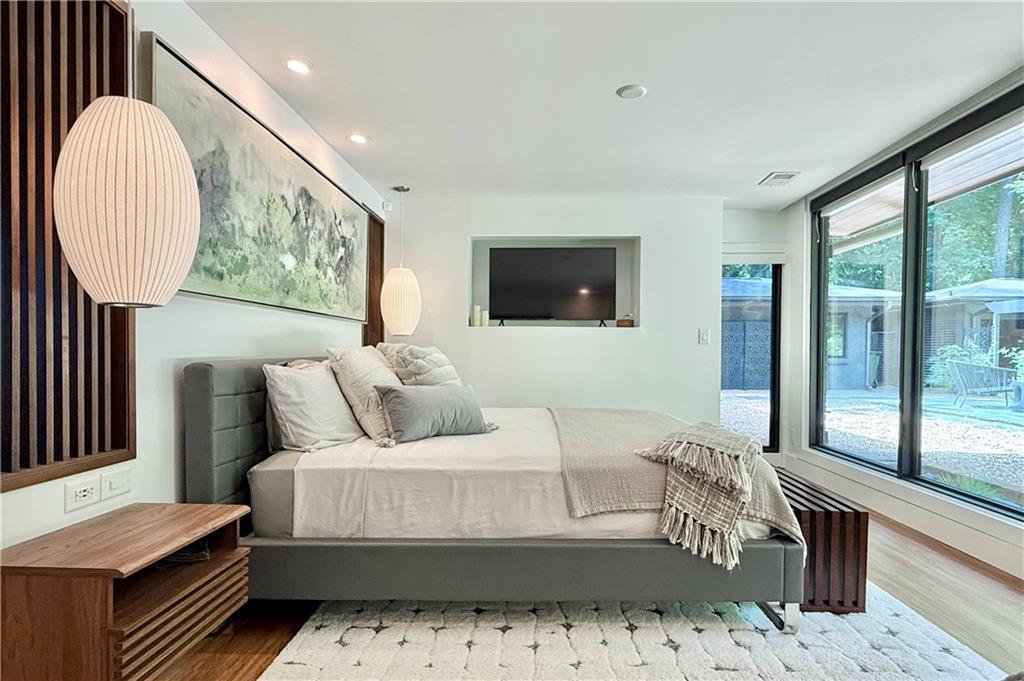 1904 Lenox Road Northeast Atlanta, GA 30306 - Photo 23 of 56 a living room with furniture