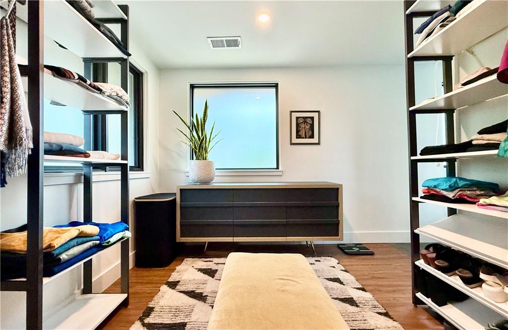1904 Lenox Road Northeast Atlanta, GA 30306 - Photo 31 of 56 a living room with furniture