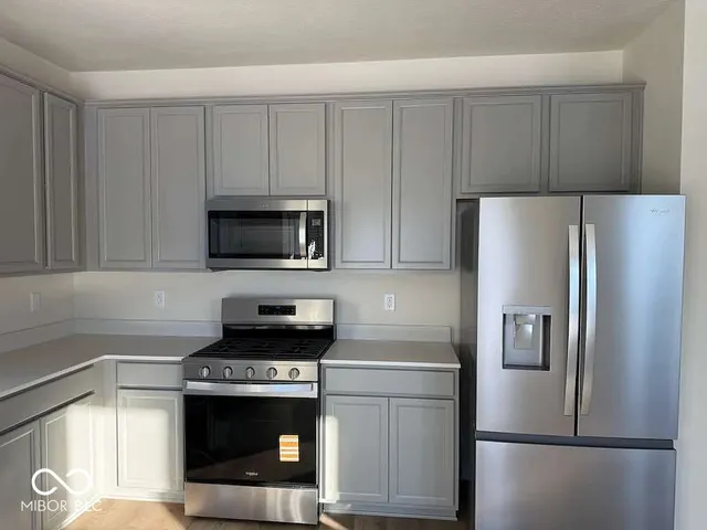 $2,400 | 3846 Riverstone Drive, Whitestown, IN 46075