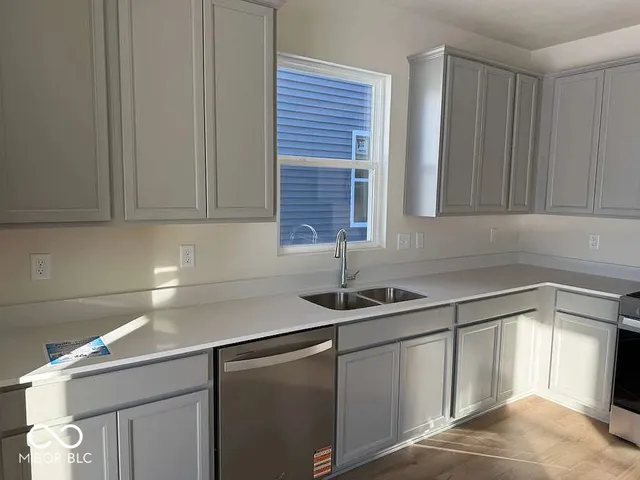 $2,400 | 3846 Riverstone Drive, Whitestown, IN 46075