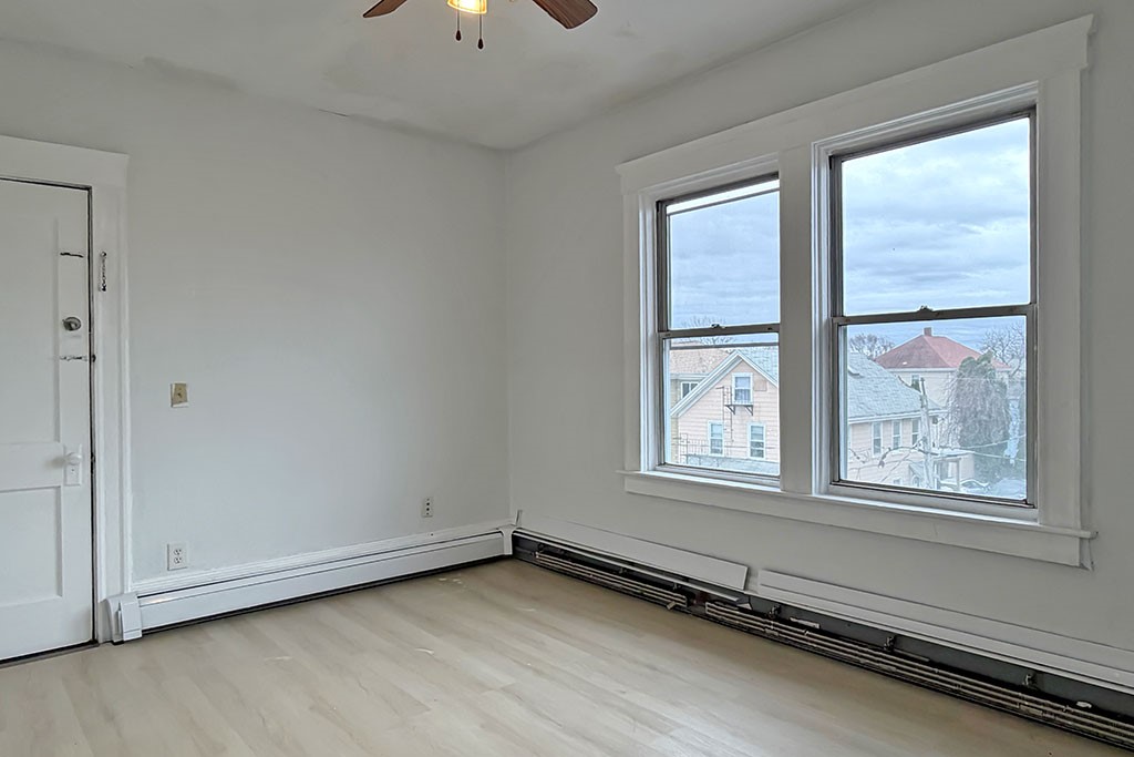 187 Sisson Street Pawtucket, RI 02860 - Photo 20 of 48 3rd Floor