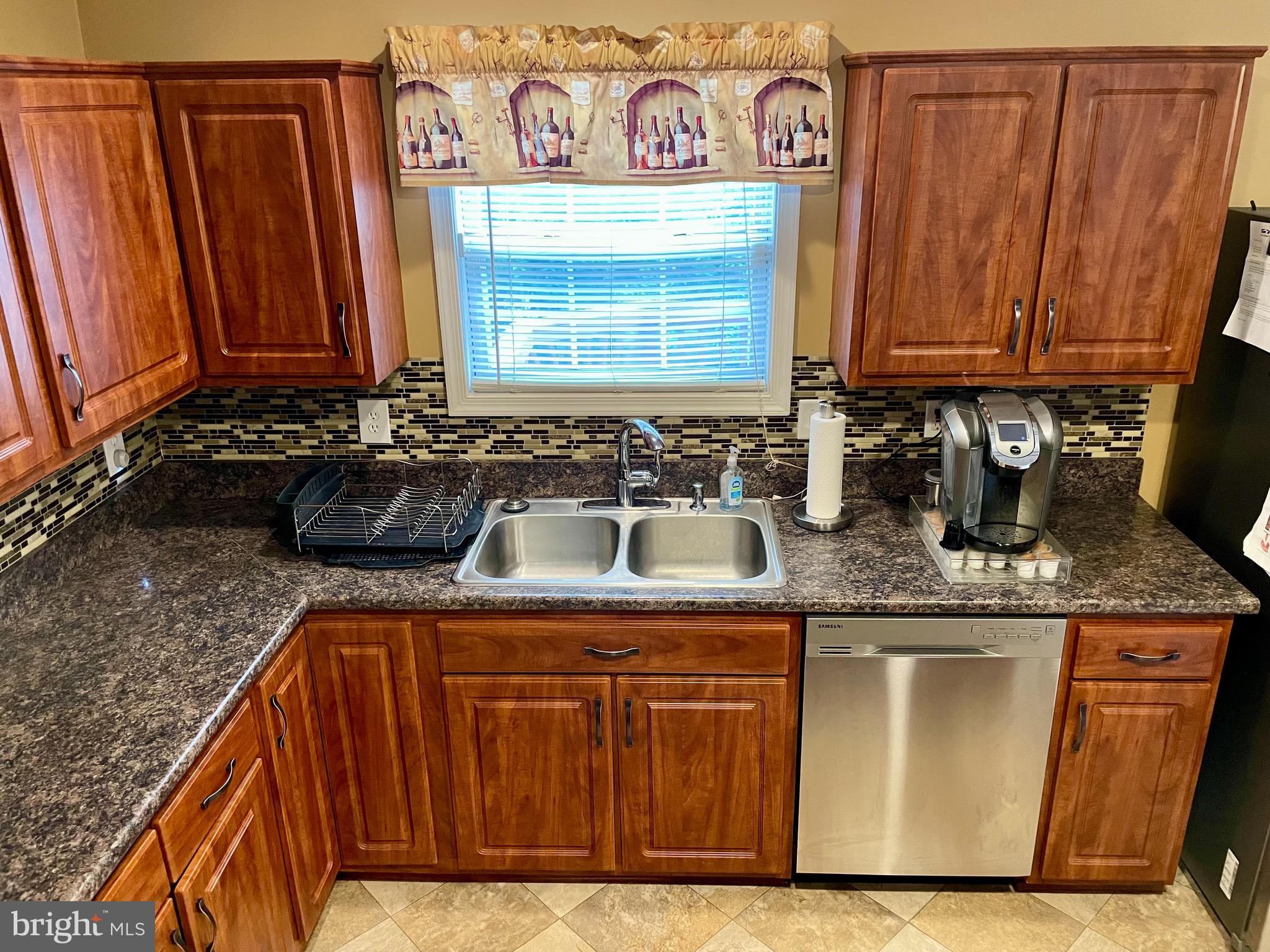 7921 Bent Bough Road Severn, MD 21144 - Photo 15 of 35 Kitchen w/stainless steel appliances