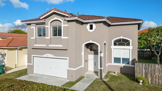 $800,000 | 6111 Southwest 159th Court, Miami, FL 33193